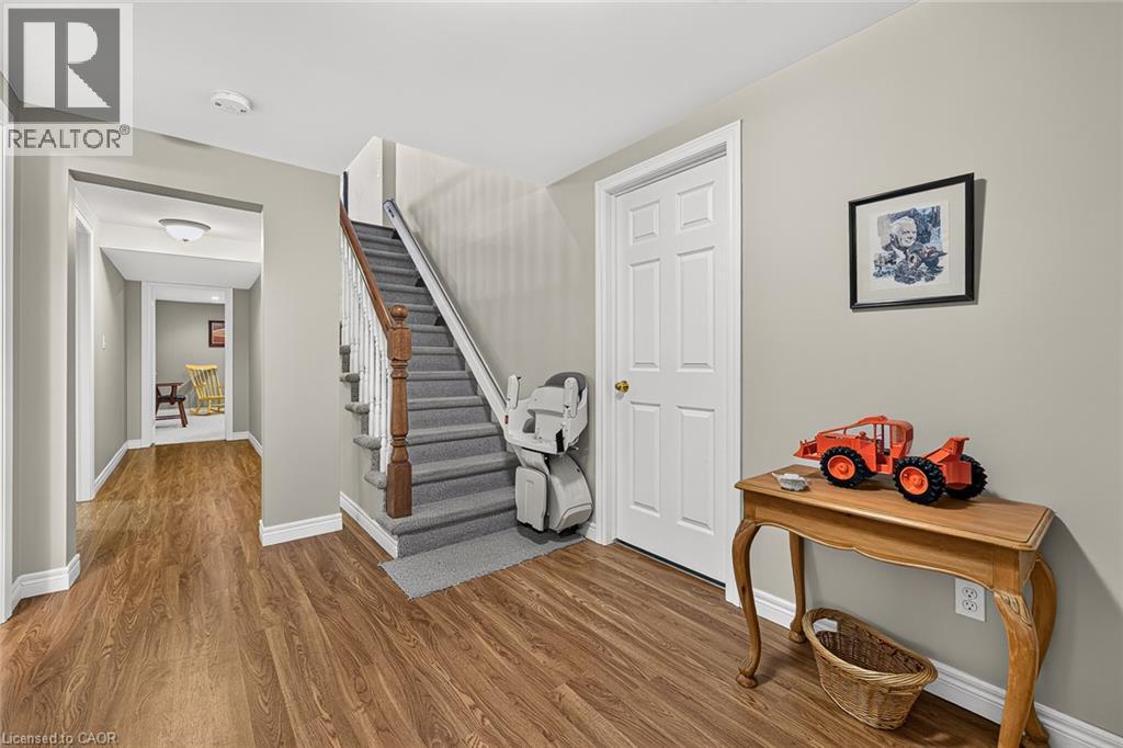 796 N SPRINGBANK Avenue N - Image 36