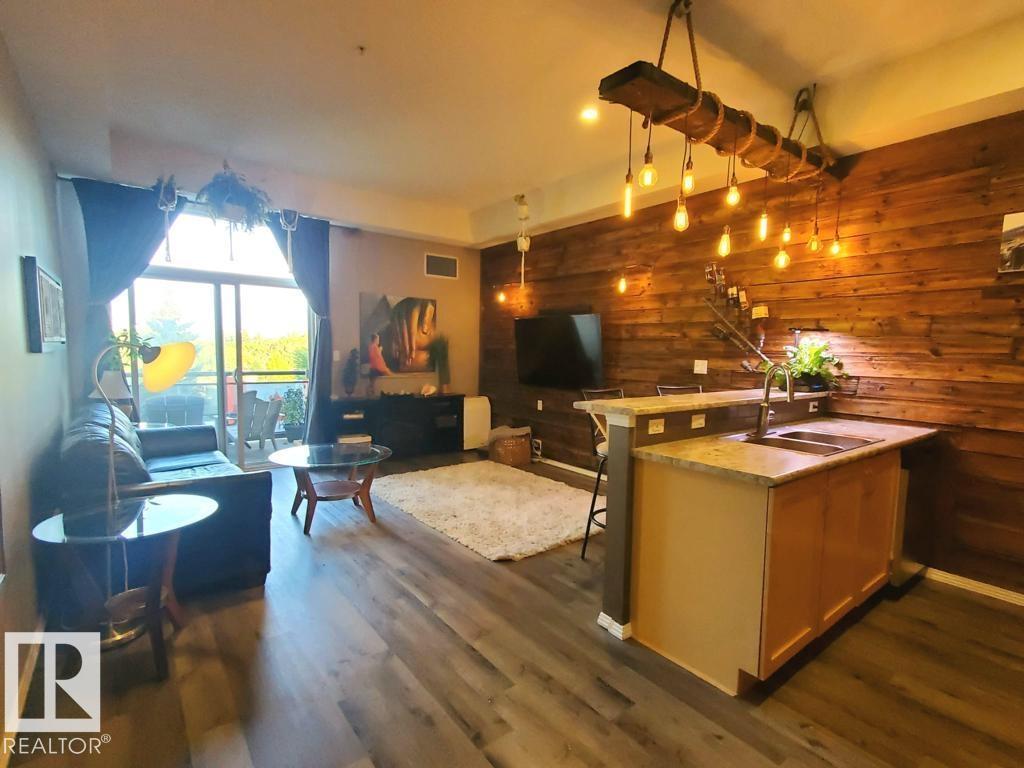 #404 – 10531 117 Street NW, Queen Mary Park — photo 6 of 30: Property photo