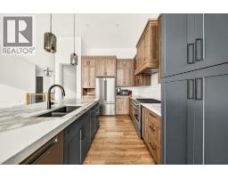 1650 Terrace Drive, Lake Koocanusa, BC V0B1T4 Photo 17