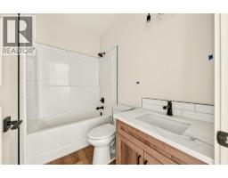 1650 Terrace Drive, Lake Koocanusa, BC V0B1T4 Photo 36