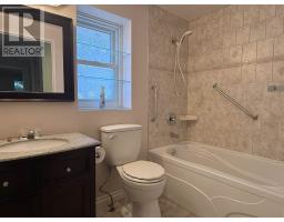138 Frame Cres, Elliot Lake, ON P5A2S4 Photo 16