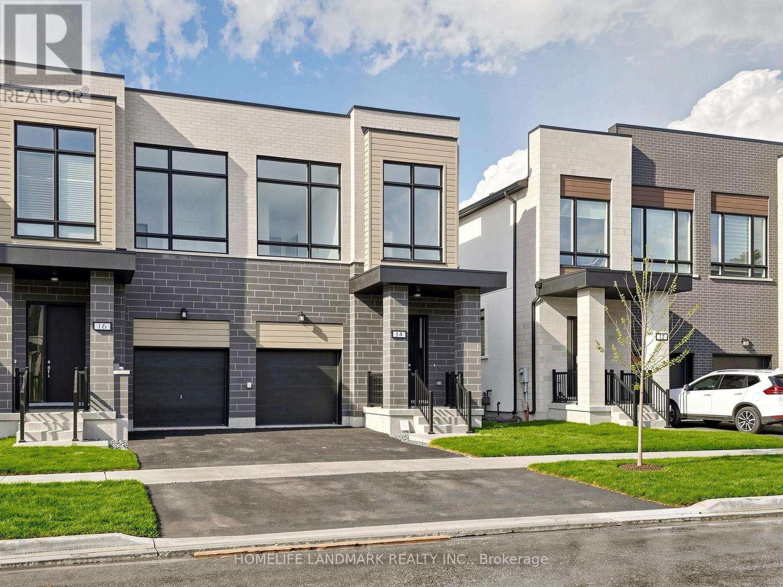 14 Imogene Court, Richmond Hill, ON photo 2