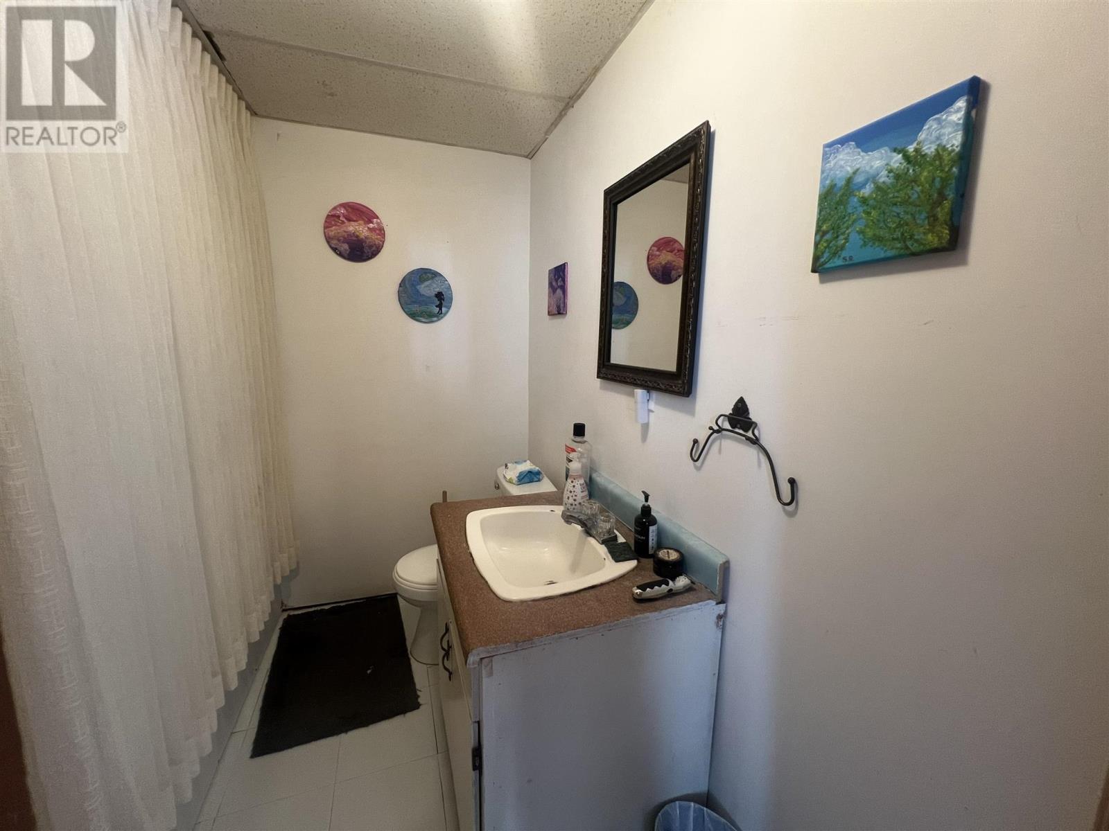 14 Hoatson St — photo 31