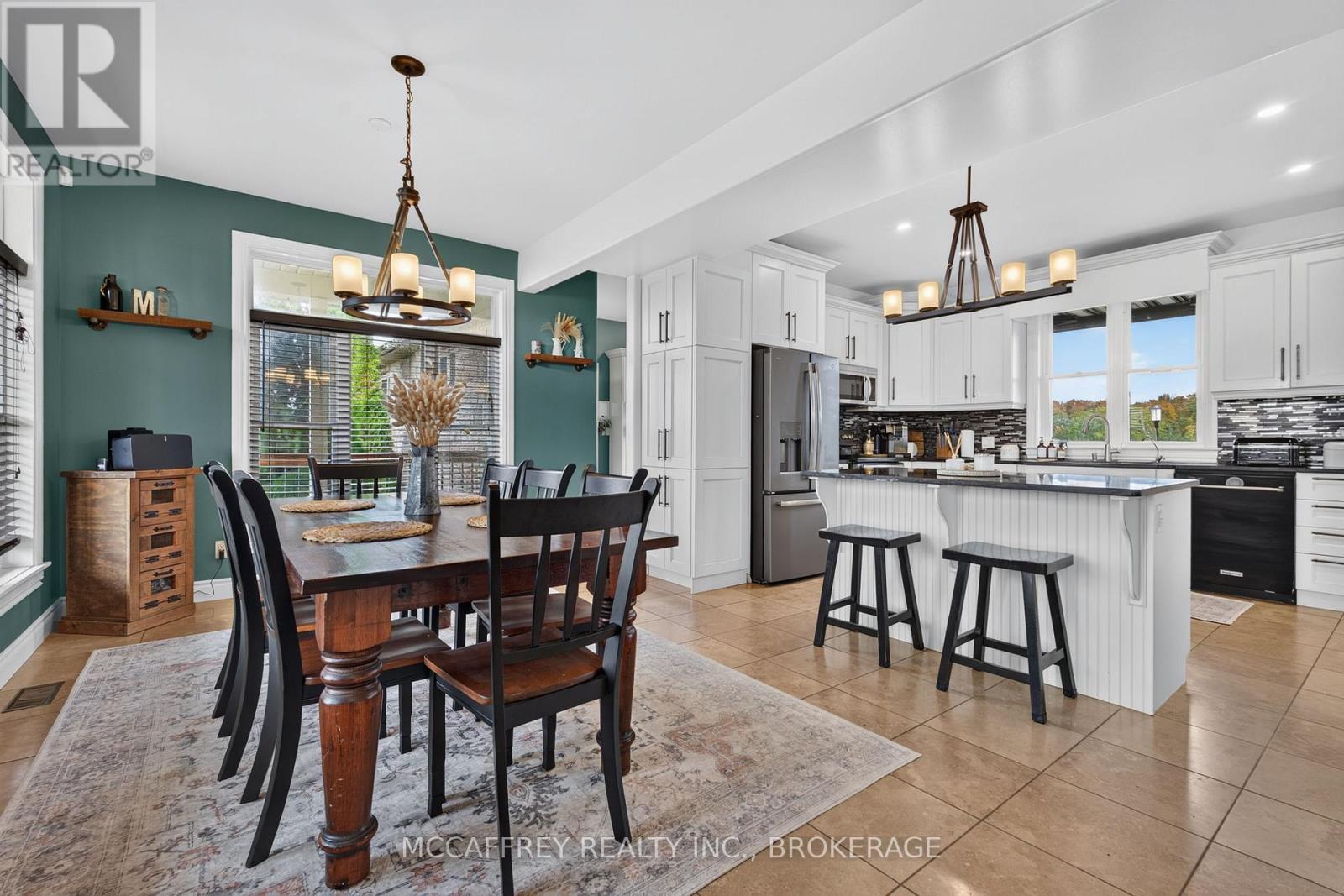 4012 SYDENHAM ROAD - 11