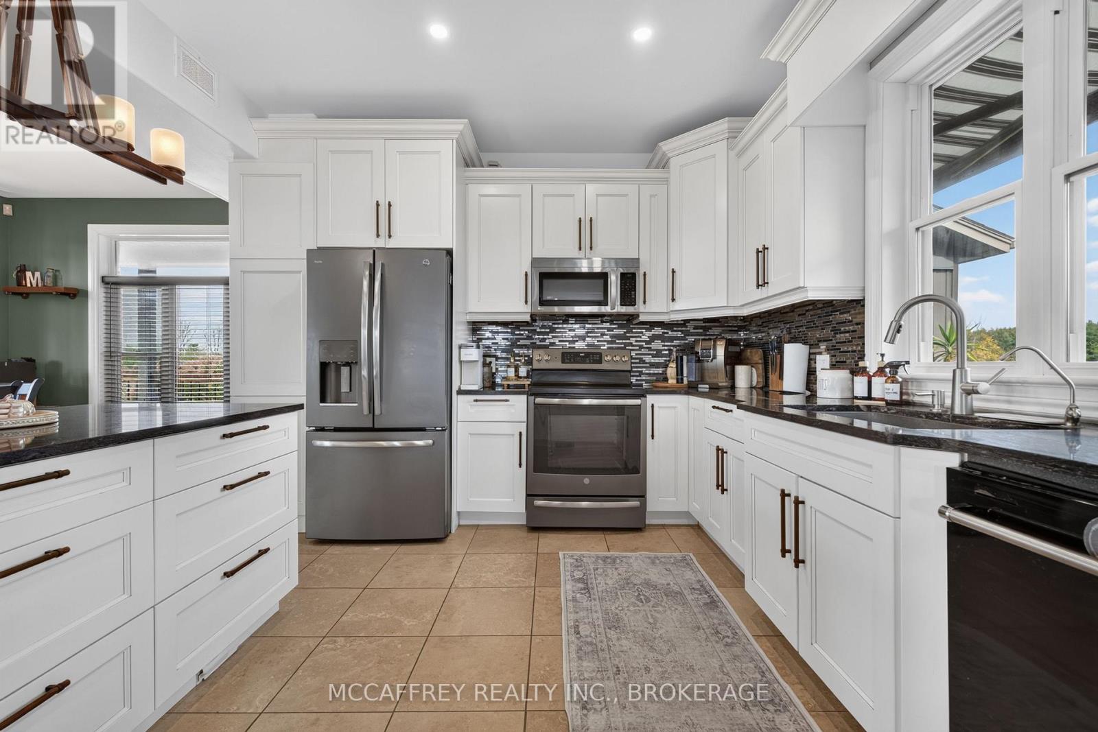 4012 SYDENHAM ROAD - 15