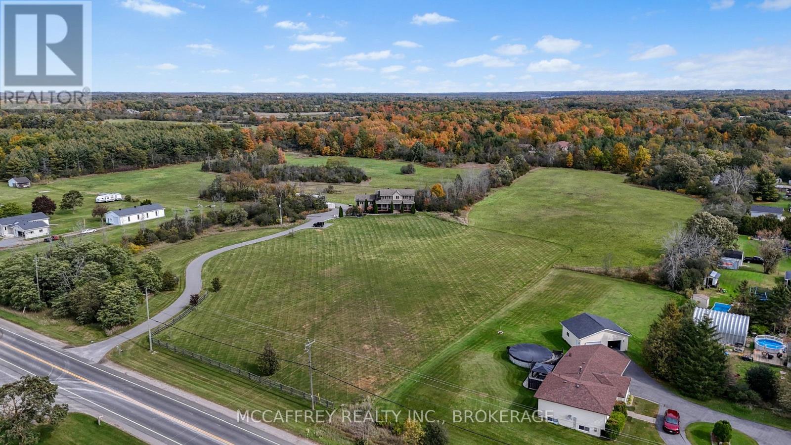 4012 SYDENHAM ROAD - 2