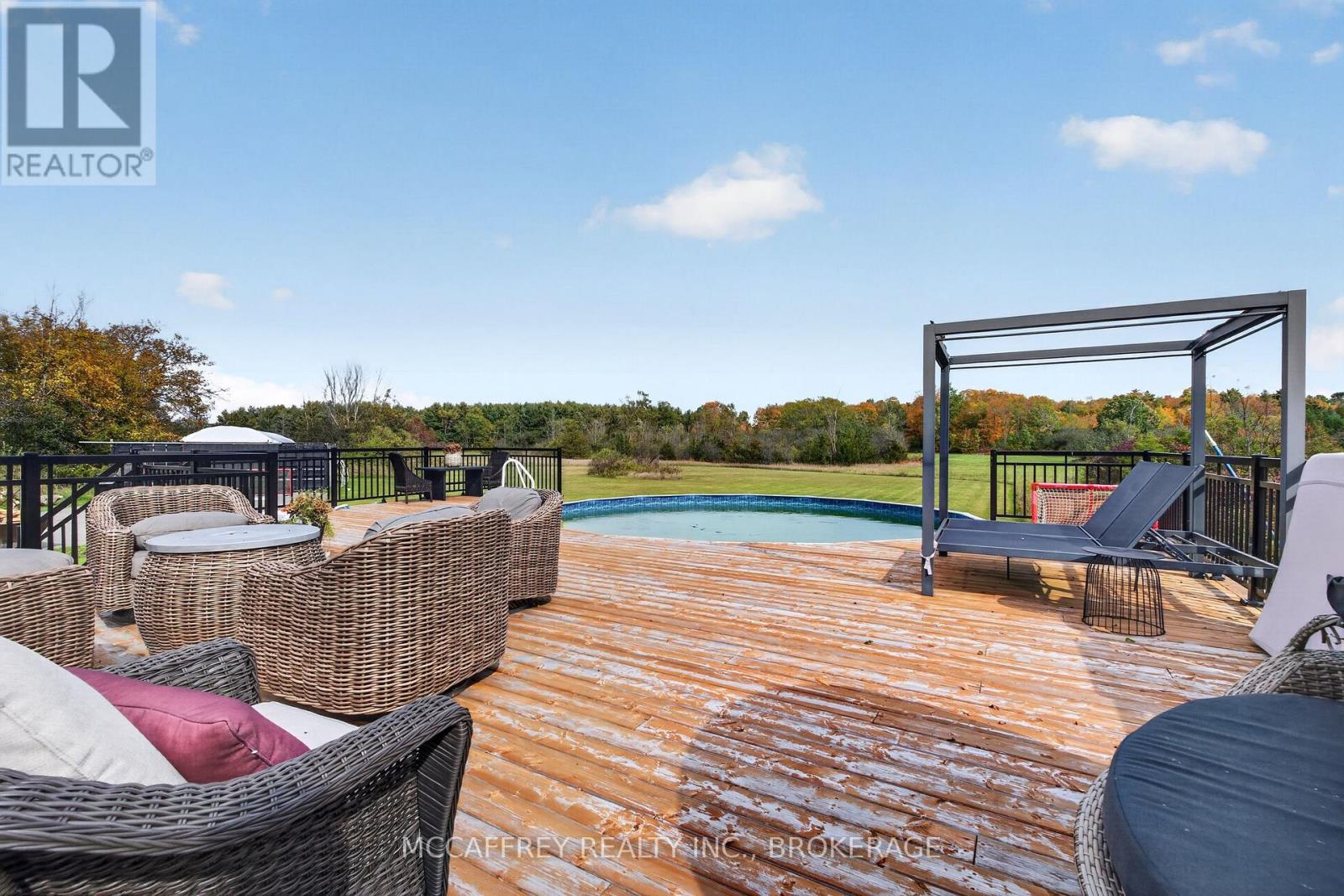 4012 SYDENHAM ROAD - 38