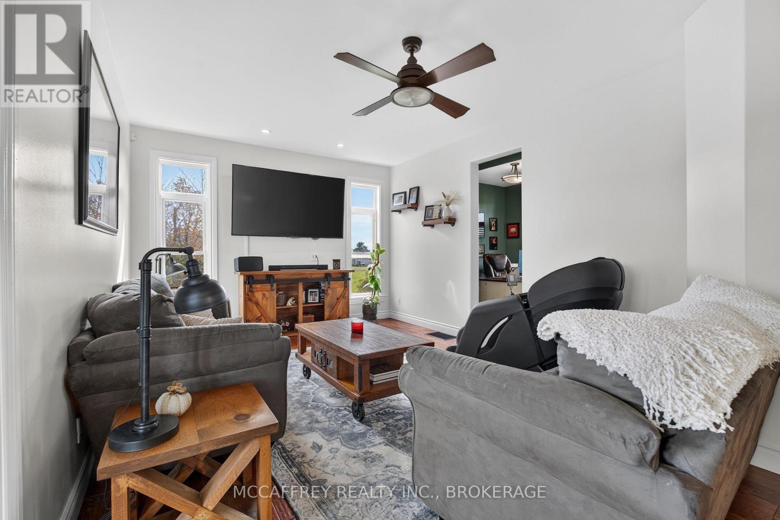 4012 SYDENHAM ROAD - 9