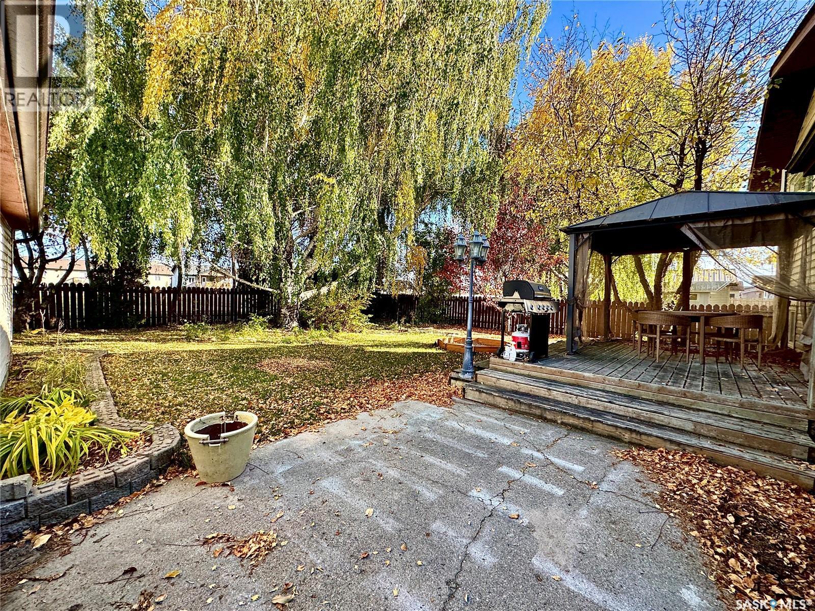 75 Langrill DRIVE - 42