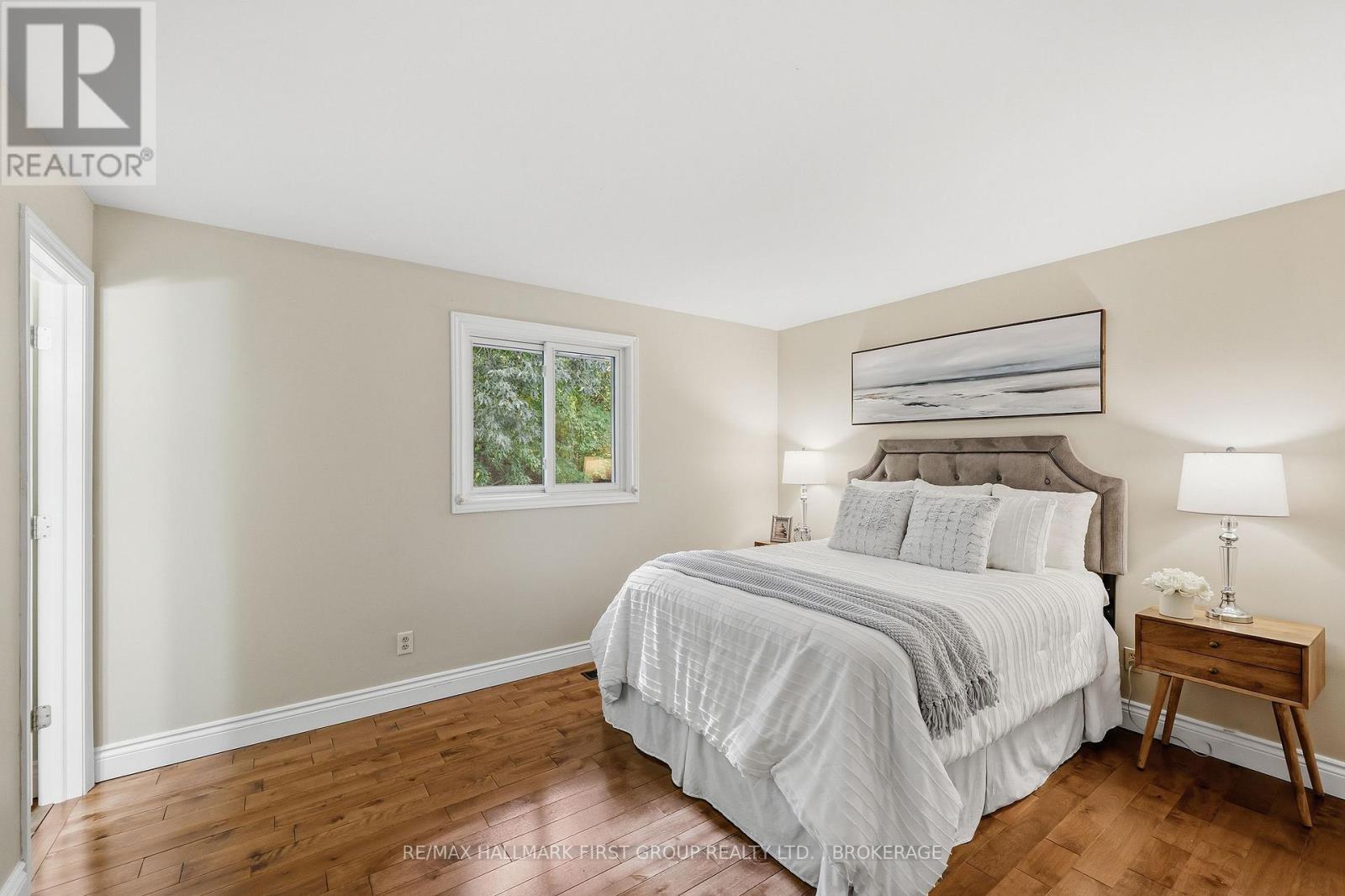 884 SAFARI DRIVE - 21