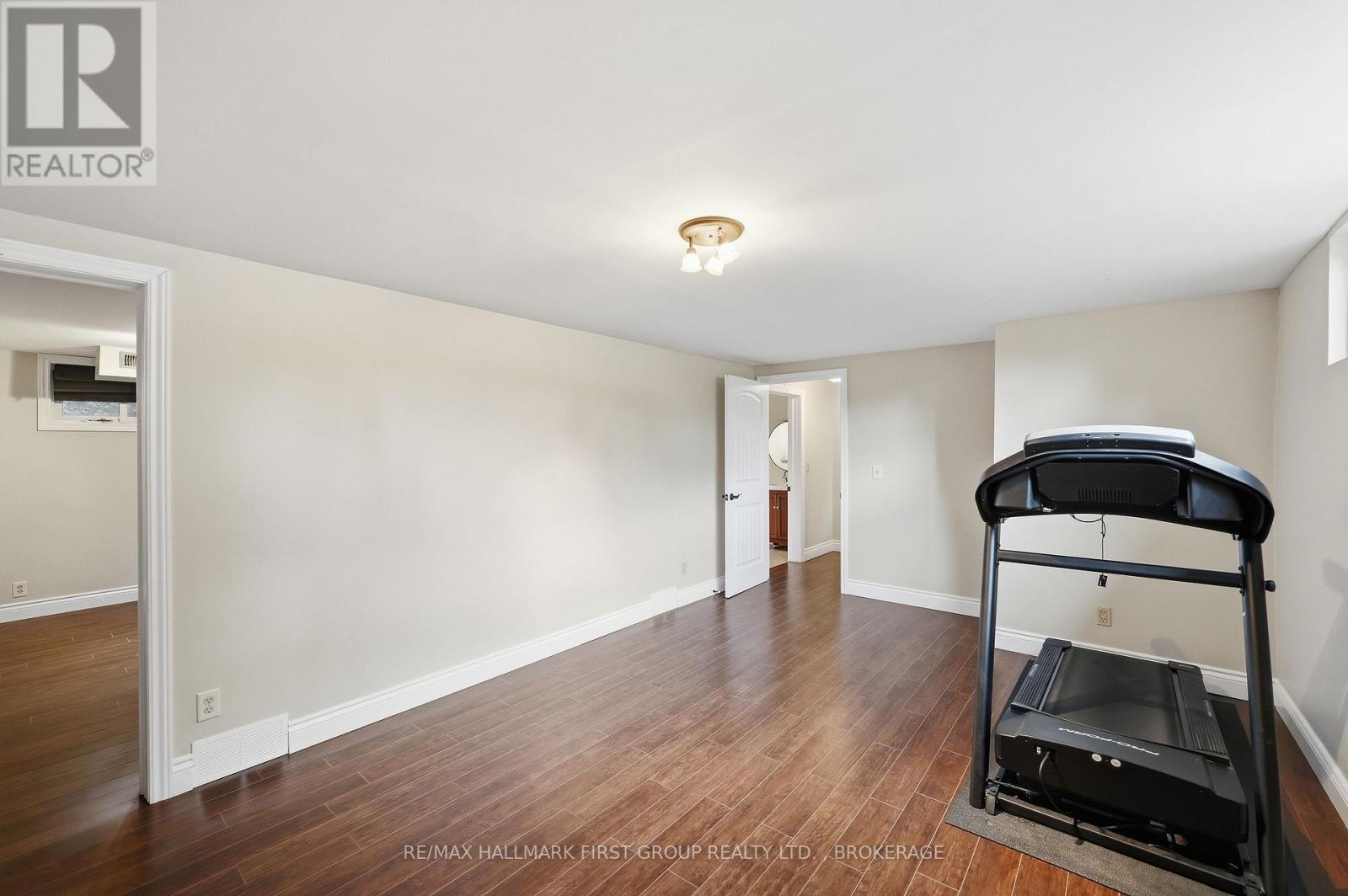 884 SAFARI DRIVE - 30