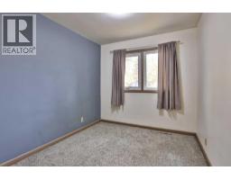 517 10 Street N - photo 10