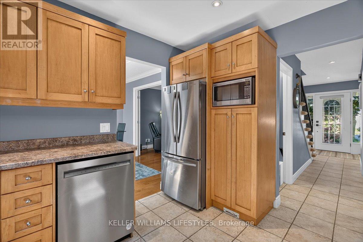 1879 WESTGROVE DRIVE - 12