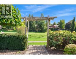 5pc Bathroom - 108 Cecile Avenue, Chatham, ON N7M2C3 Photo 6