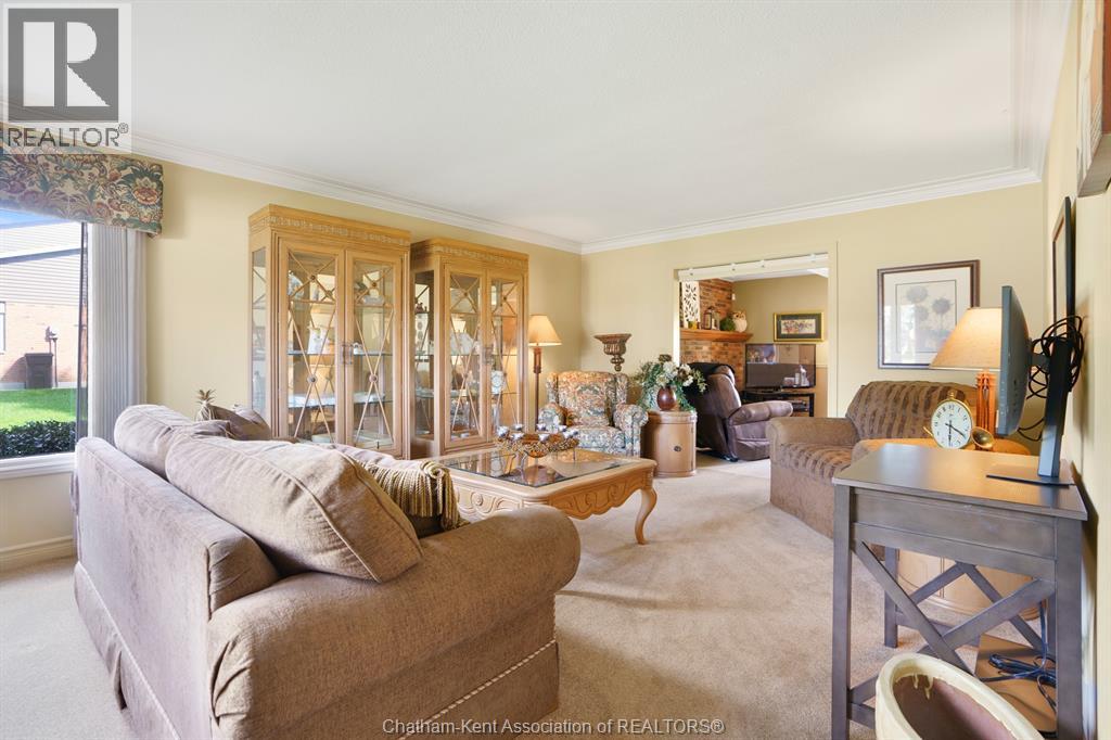 108 Cecile AVENUE - 14