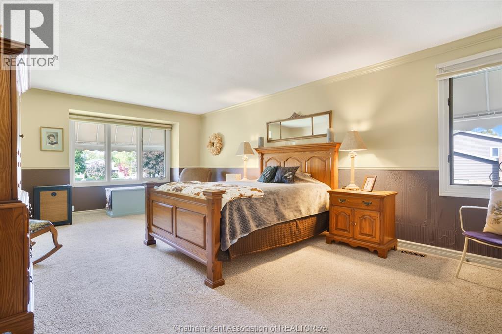 108 Cecile AVENUE - 27