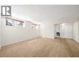 2448 7 Avenue Ne, Medicine Hat, AB T1C1Y6 Photo 27