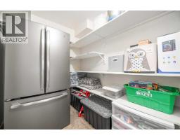 2448 7 Avenue Ne, Medicine Hat, AB T1C1Y6 Photo 30