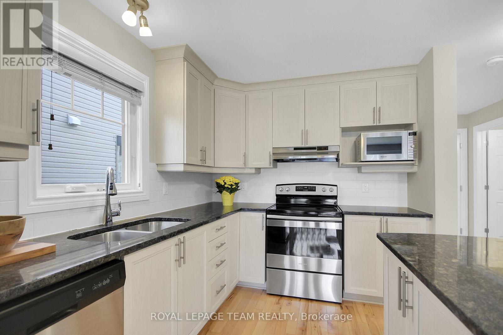 355 TWILIGHT AVENUE - 12