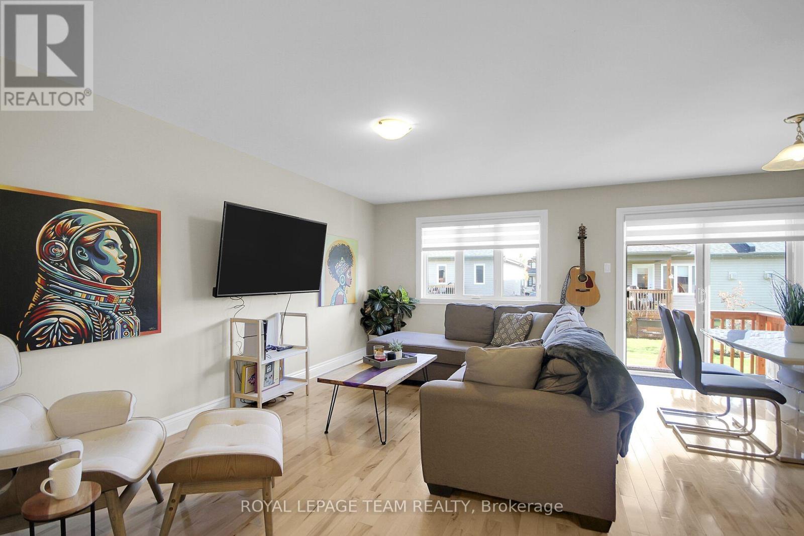 355 TWILIGHT AVENUE - 17