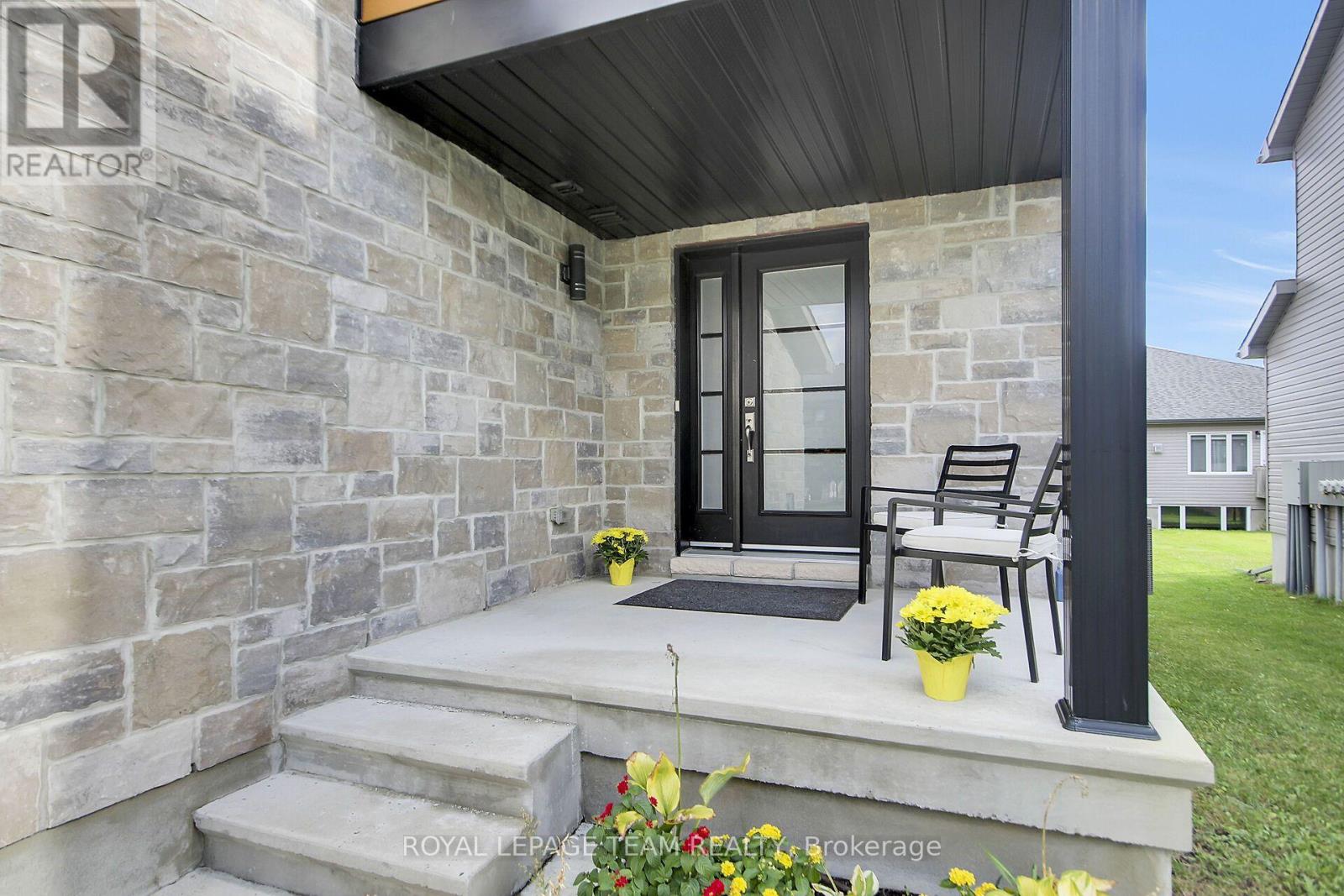 355 TWILIGHT AVENUE - 3