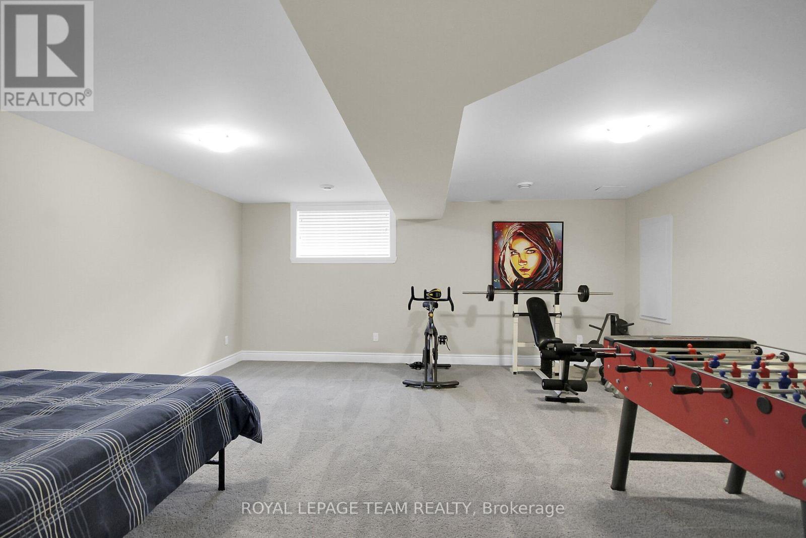 355 TWILIGHT AVENUE - Image 31