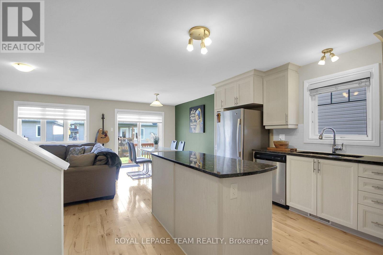 355 TWILIGHT AVENUE - 9