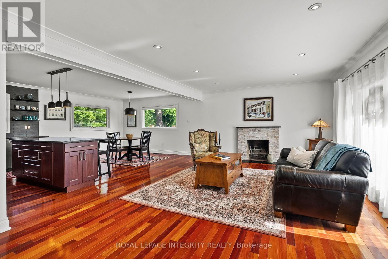 2461 Alta Vista Drive — photo 10