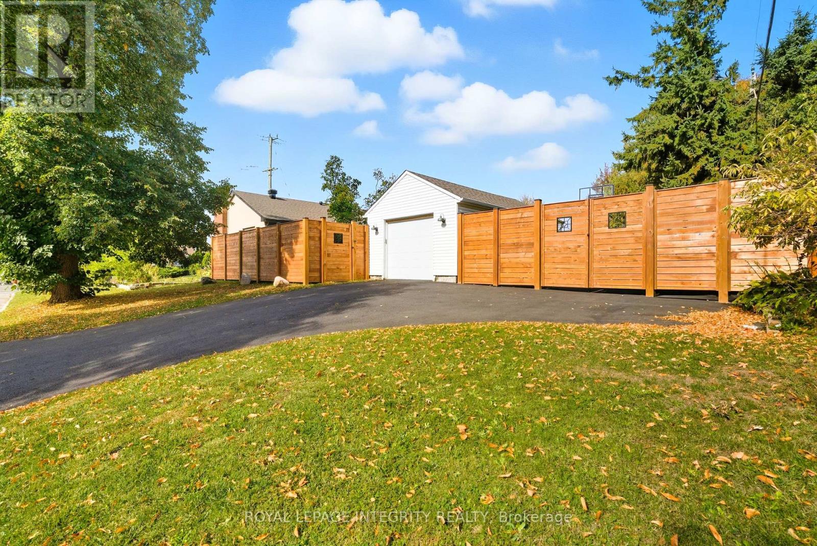 2461 Alta Vista Drive — photo 40