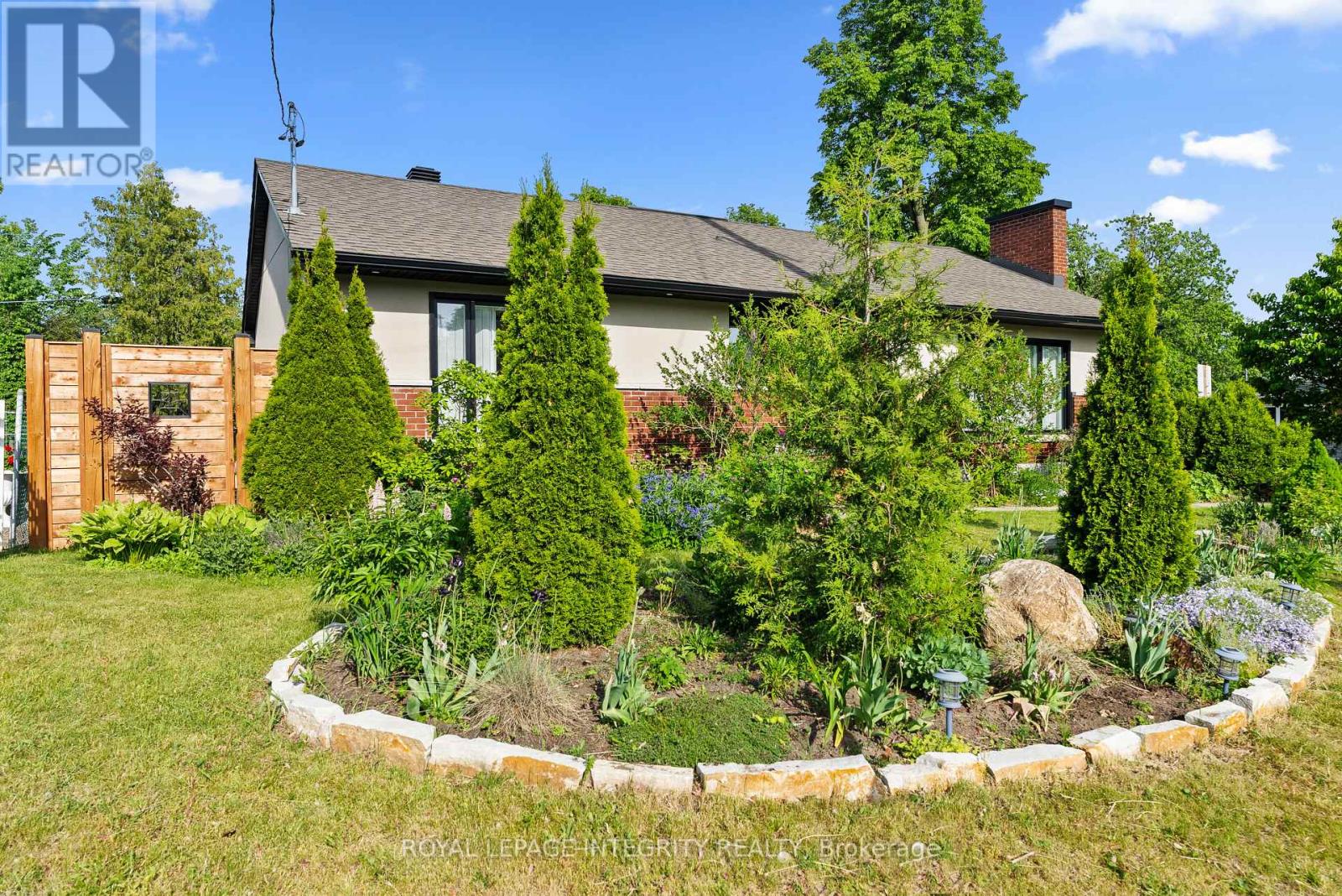 2461 Alta Vista Drive — photo 7