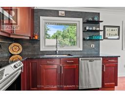 2461 Alta Vista Drive, Ottawa, ON K1H7M9 Photo 16