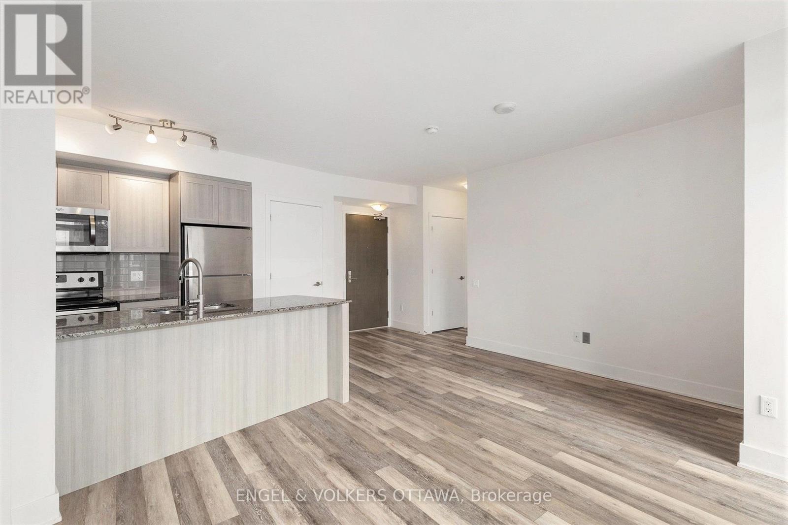 411 Mackay Street — photo 10