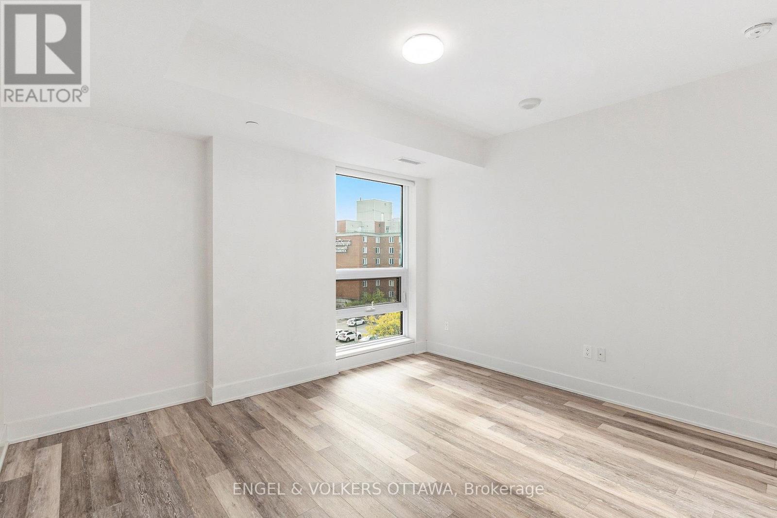 411 Mackay Street — photo 18