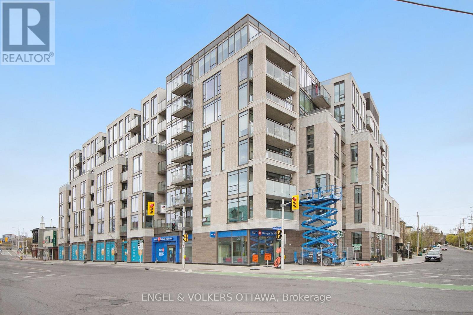 411 Mackay Street — photo 26