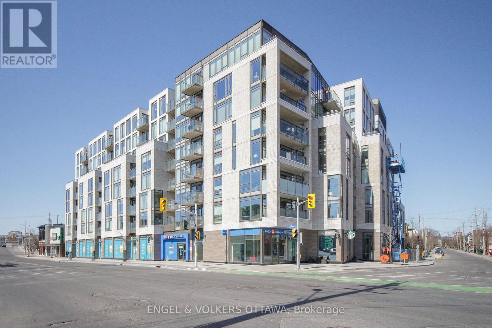 411 Mackay Street — photo 28