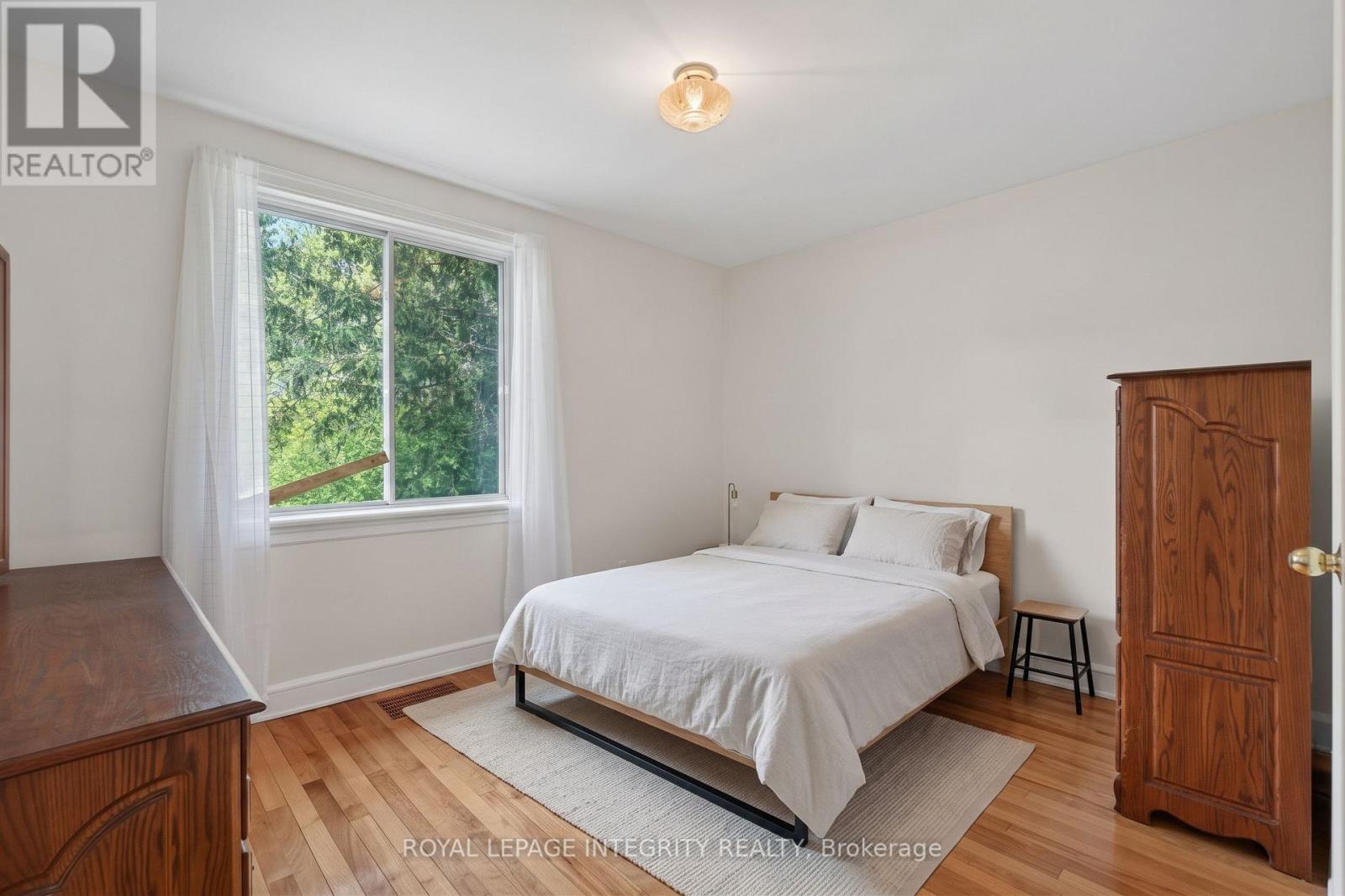 1442 Cavendish Road — photo 14