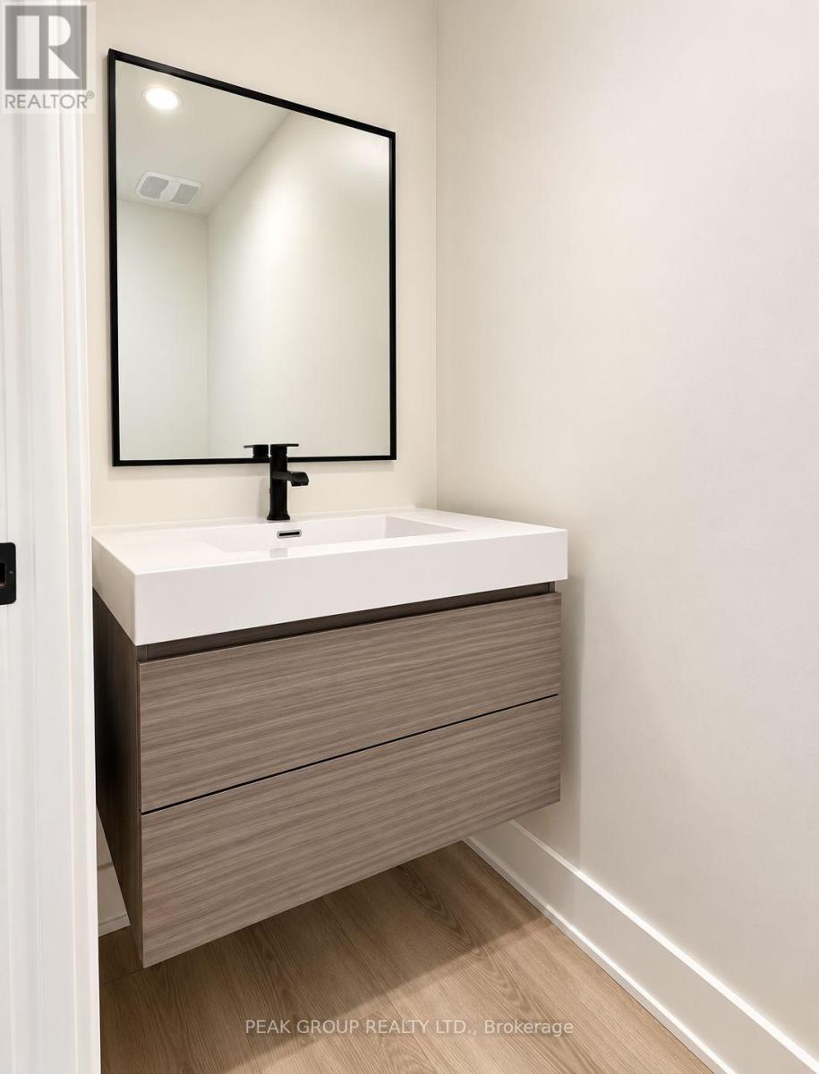 83 Everett Common — photo 12