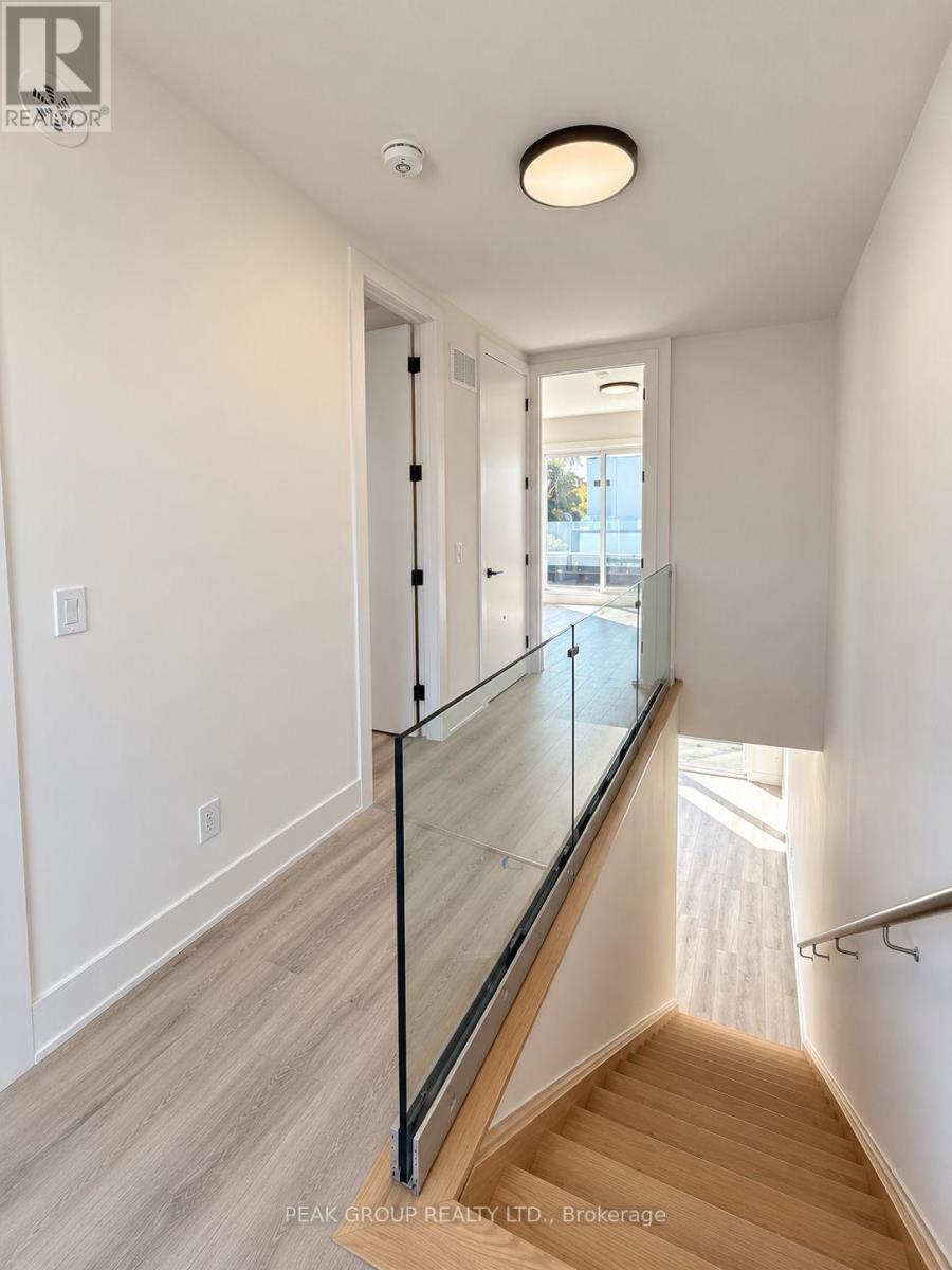 83 Everett Common — photo 13
