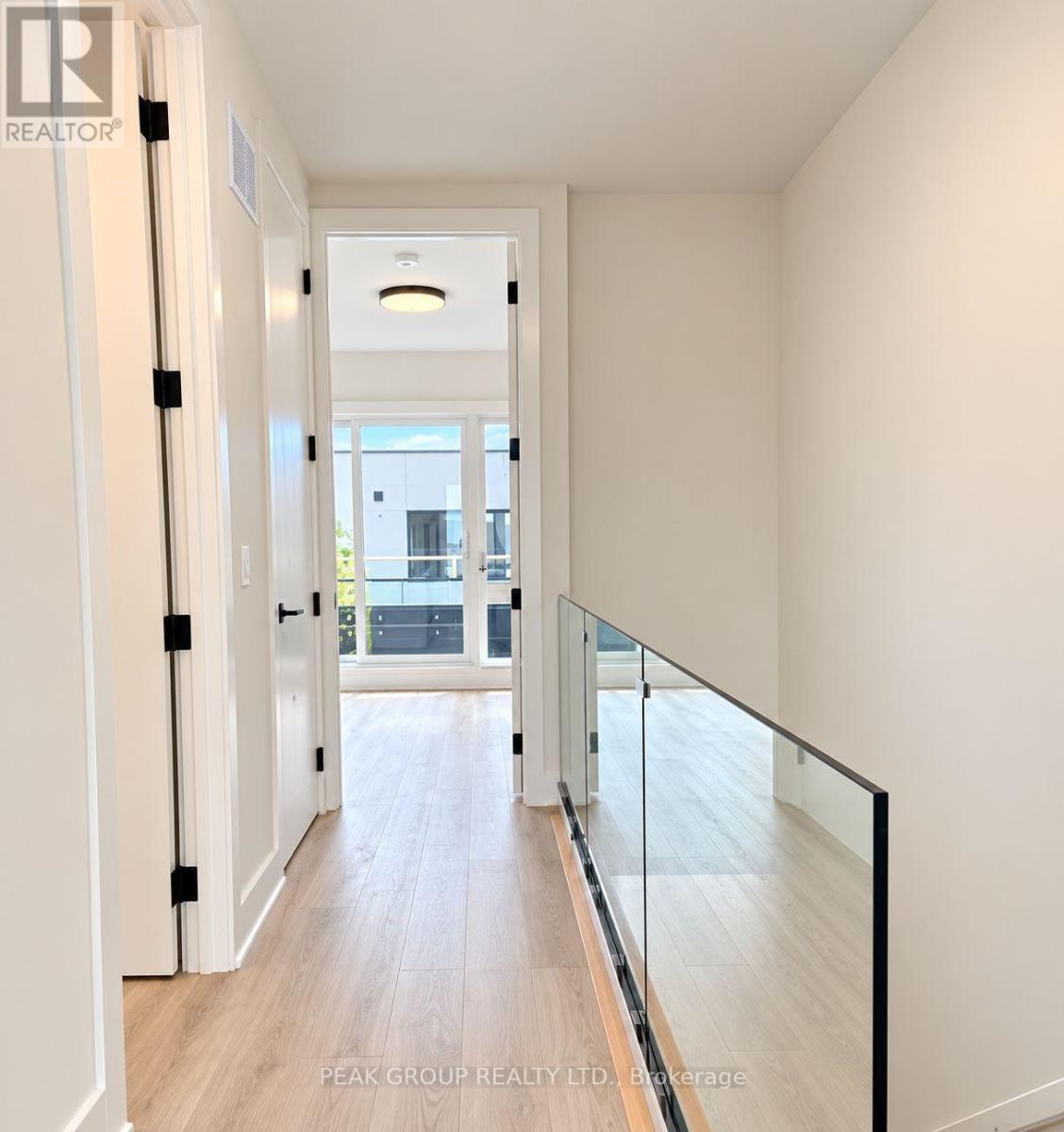 83 Everett Common — photo 14