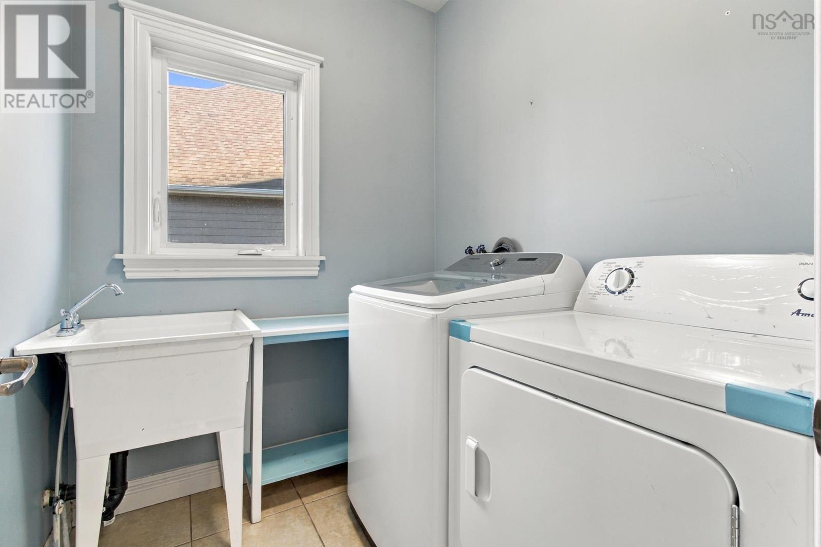Property 20 of 51 of 156 Bently Drive