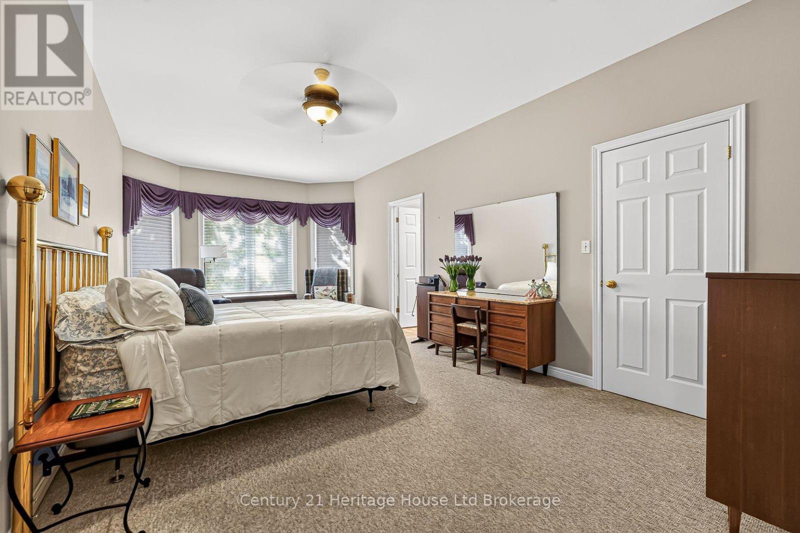 796 SPRINGBANK AVENUE N - Image 21