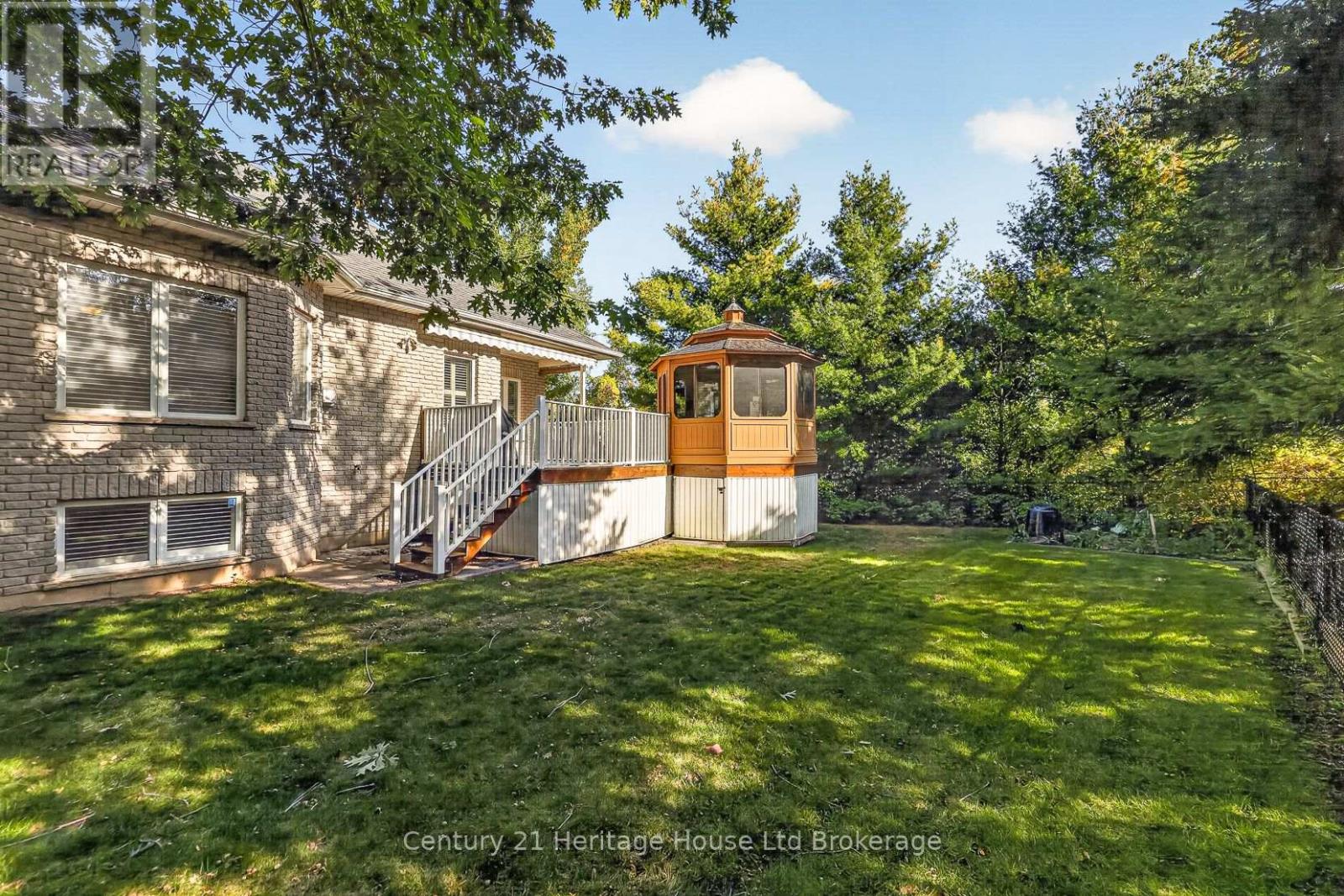 796 SPRINGBANK AVENUE N - Image 5