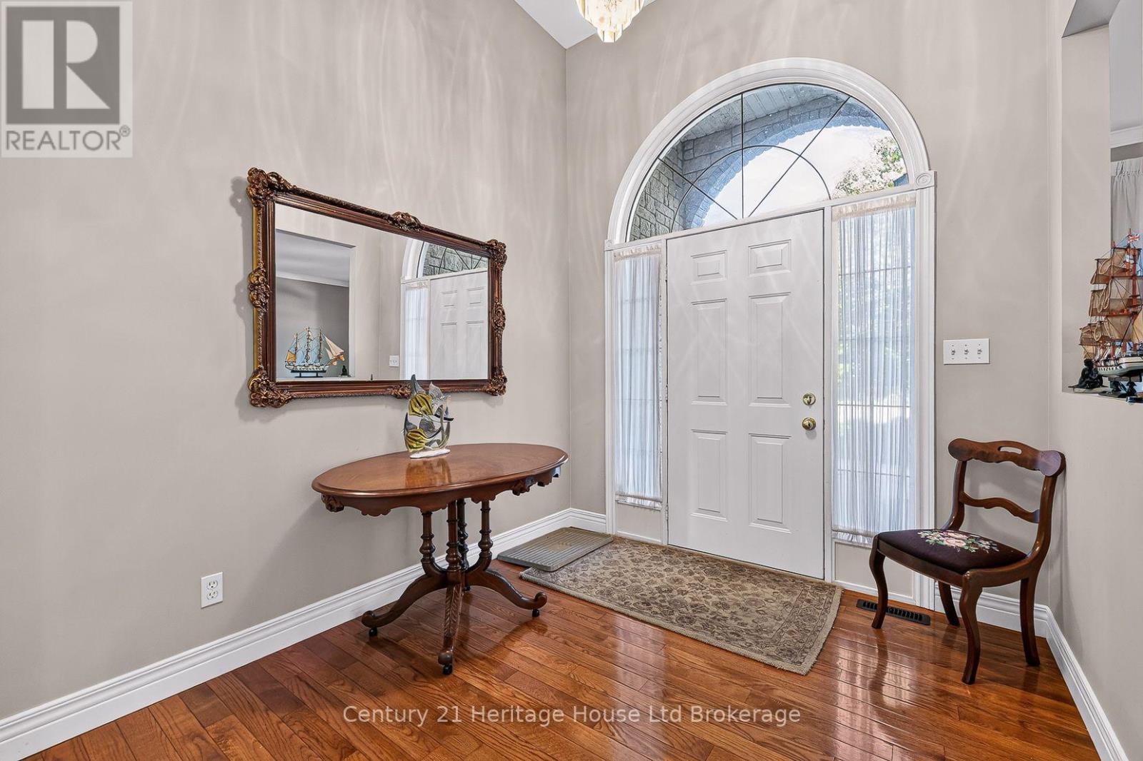 796 SPRINGBANK AVENUE N - Image 9