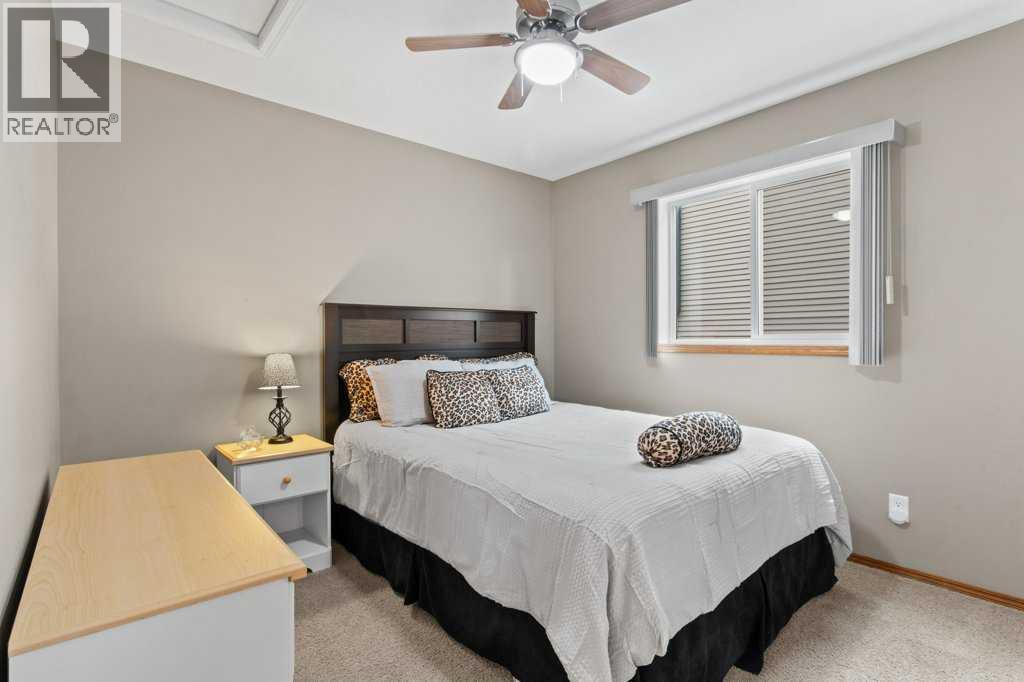 Listing photo – 130 Oaklands Crescent, Red Deer