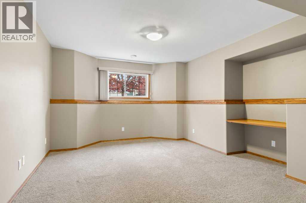 Listing photo – 130 Oaklands Crescent, Red Deer