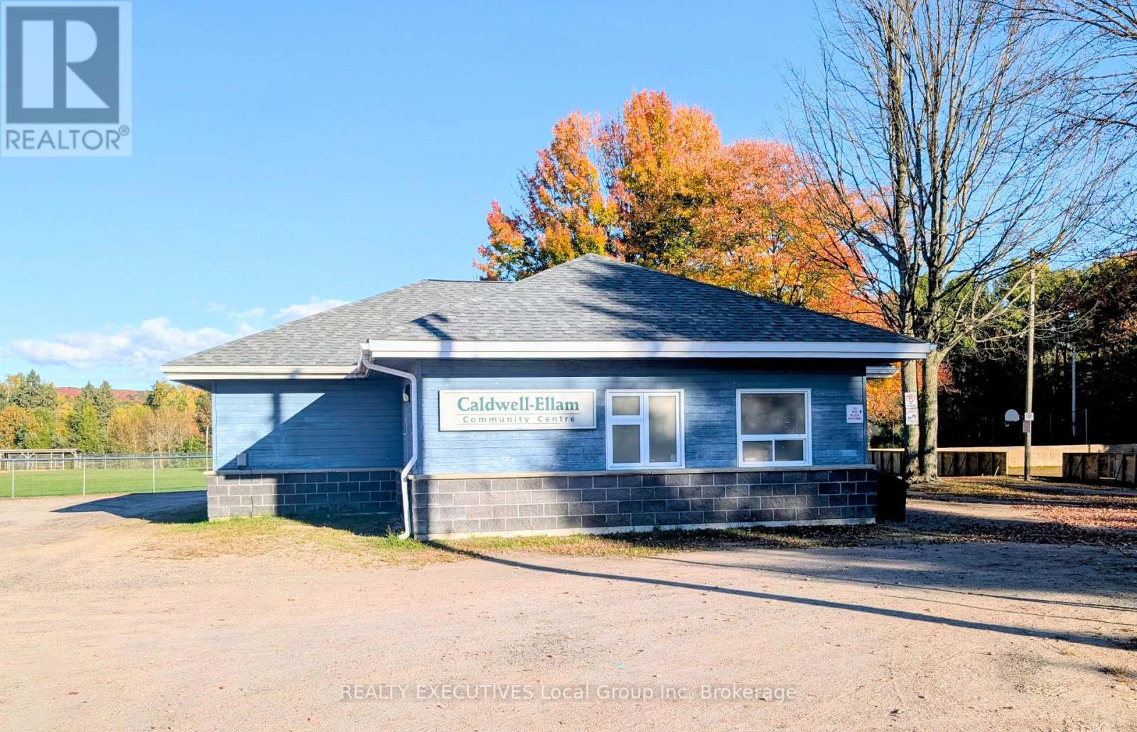 1374 Chapais Street — photo 24