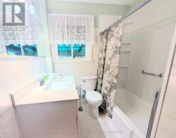 1374 Chapais Street, North Bay, ON P1B6M4 Photo 10