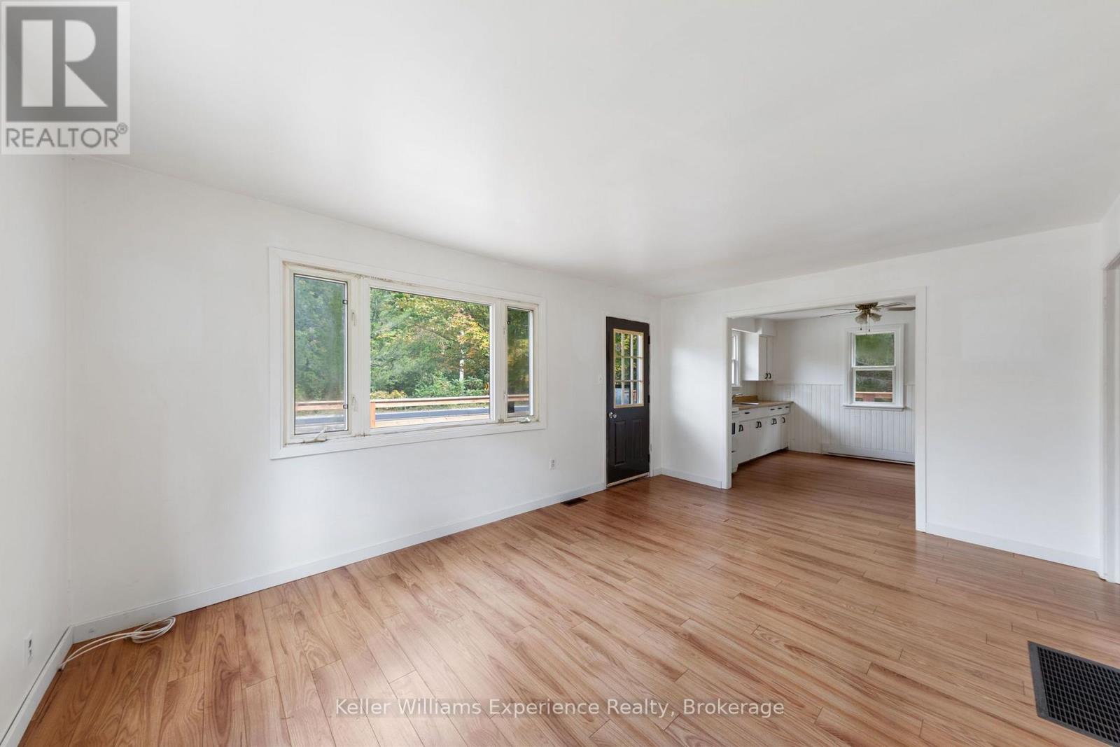 597 RUE LAFONTAINE ROAD E - Image 6