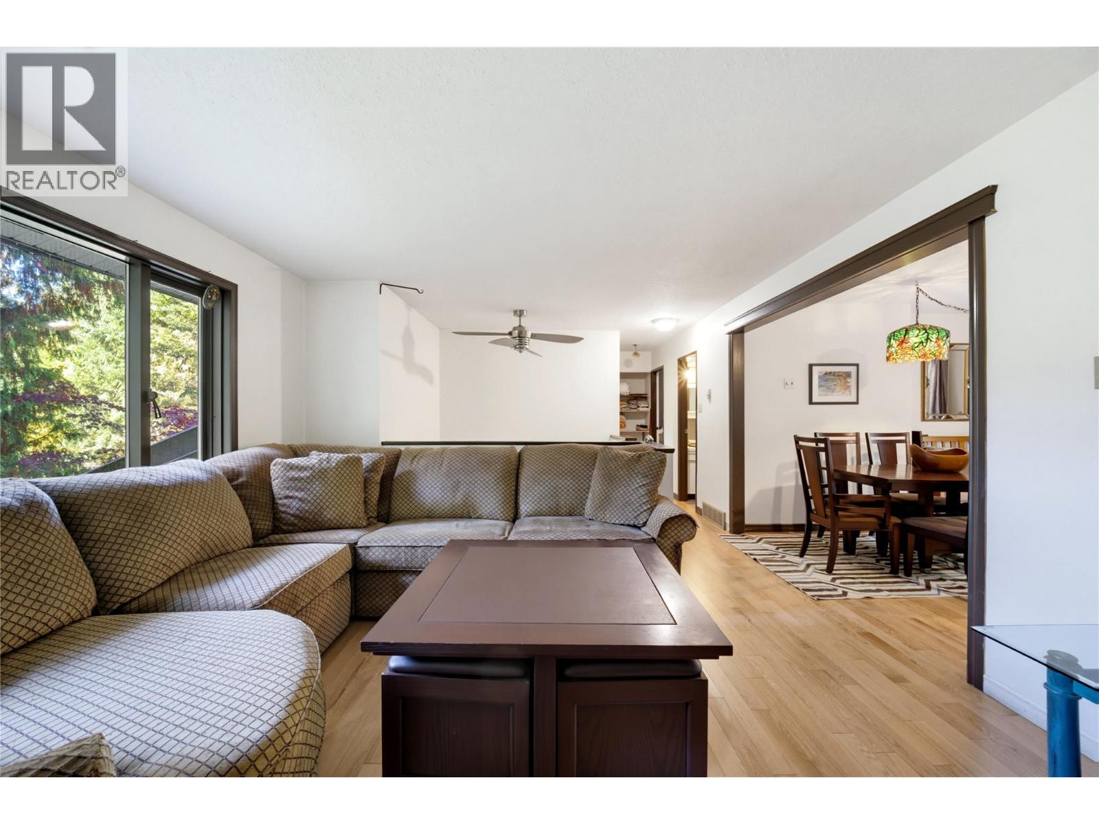  9020 Hummingbird Drive, Swansea Point