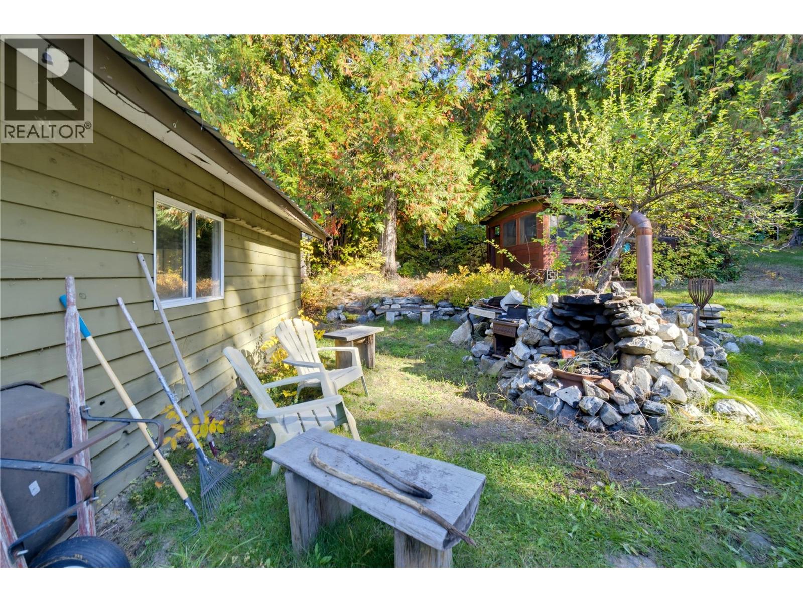  9020 Hummingbird Drive, Swansea Point